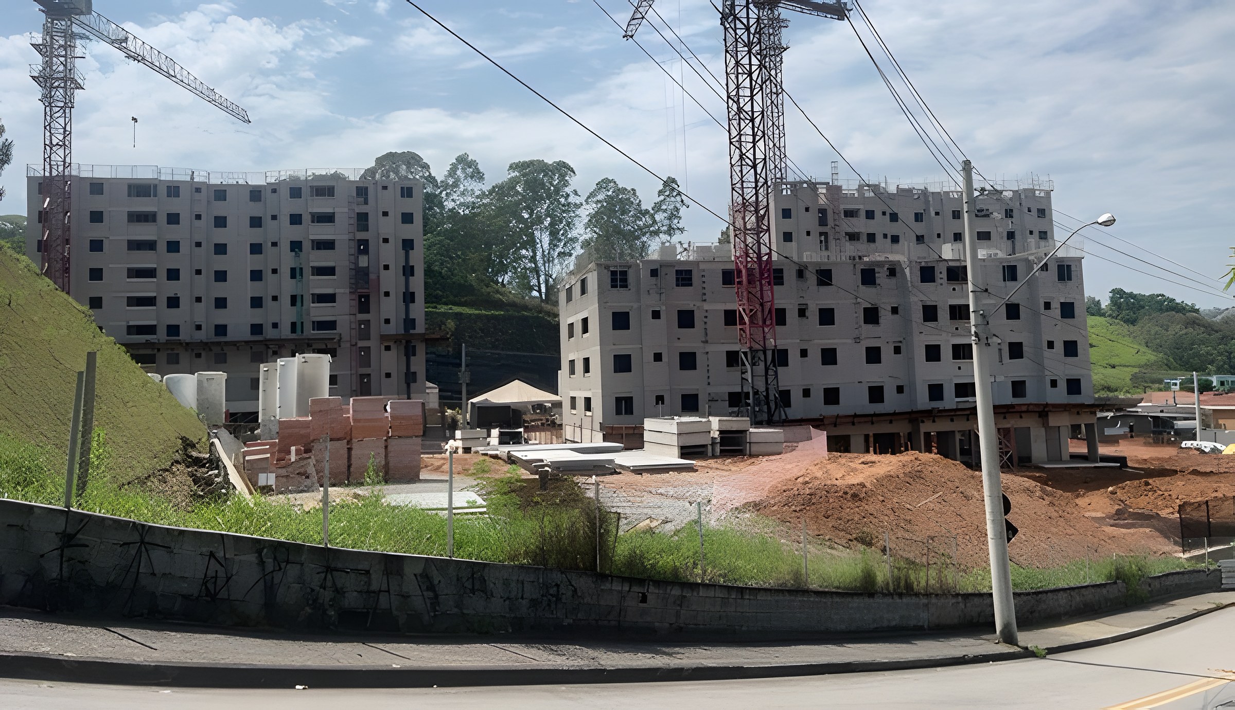 Empreendimento fiscalizado com dois blocos em alvenaria estrutural de blocos de concreto
